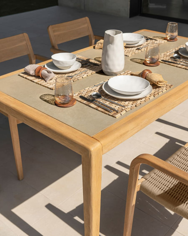 Table Better — en polyciment et bois d'acacia 160 x 90 cm FSC 100%