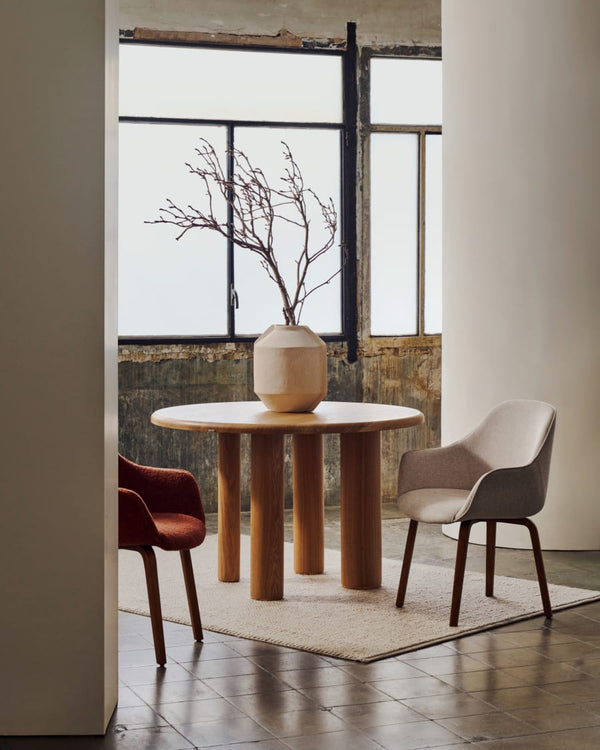 Table ronde Mailen — en contre-plaqué de frêne avec finition naturelle l Ø 120 cm