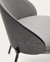 Chaise Eamy — gris clair placage de frêne finition noire et métal noir