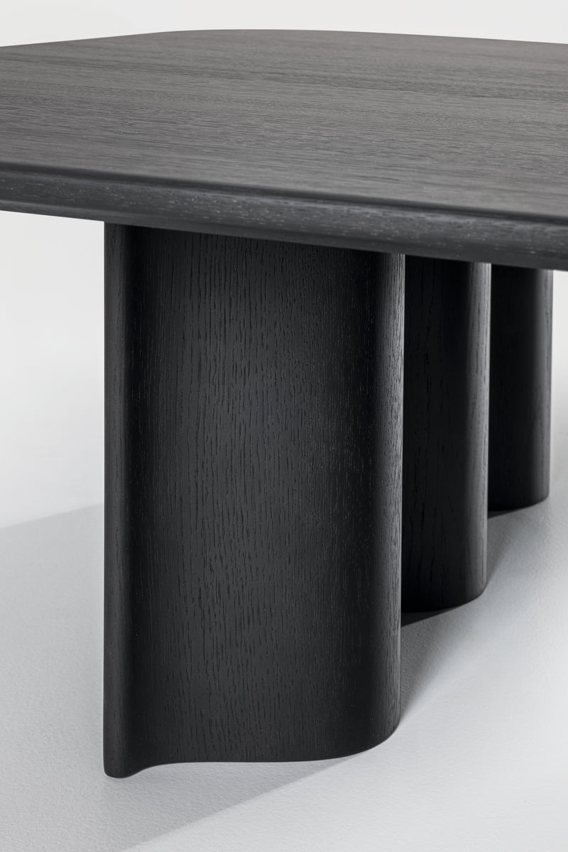 Table basse Curtain Couch (carré) — Chêne teinté noir graphite