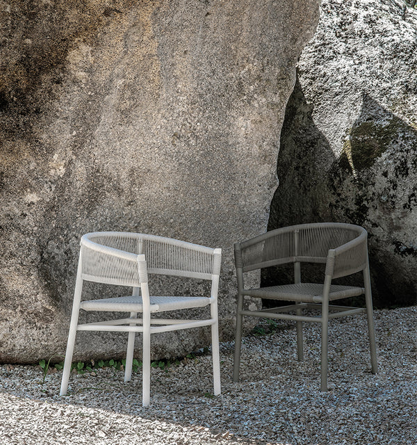 Chaise d'extérieur Kilt — Aluminium gris foncé