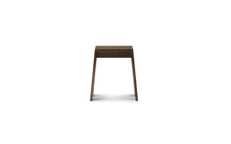 Tabouret Let — Brown Stained Ash