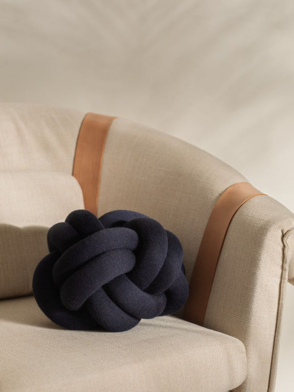 Coussin Knot — Navy