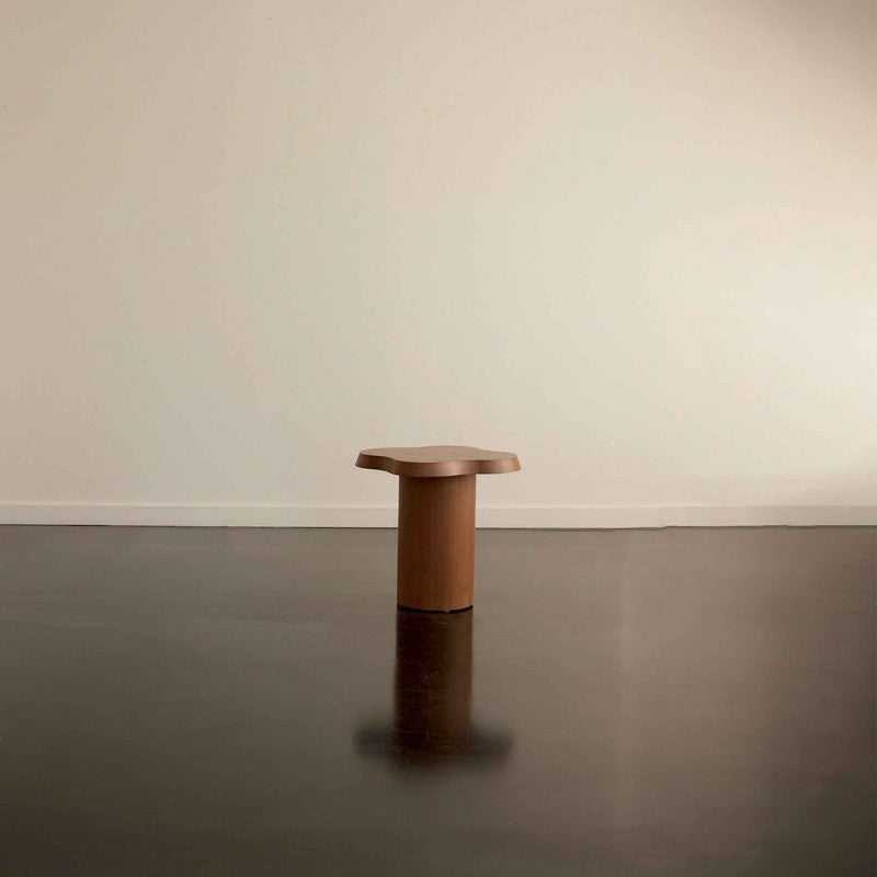 Table d'appoint Mahaut — Finition noyer