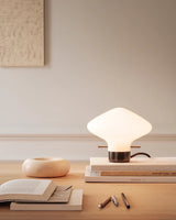 Lampe de table Repose — Blanc & noir