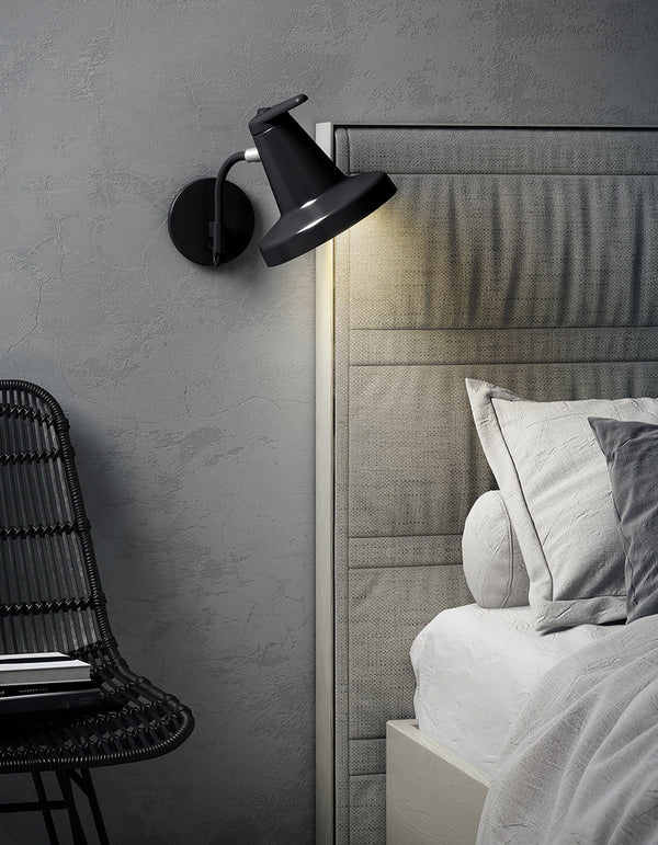 Lampe murale Garçon (petite) — Noir