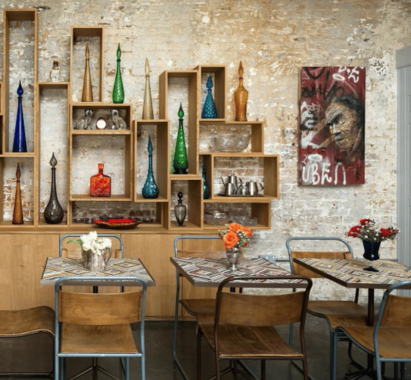 Table de diner Caldas Stripes — dining table: sage stripes ceramic tiles, sage wood structure and sage lacquered metal feet