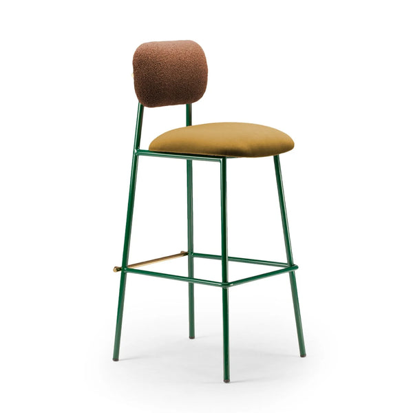 Chaise de bar Miami — bouclê terracota back, smooth easy clean tobaco, emerald lacquered metal structure, polishes brass applications